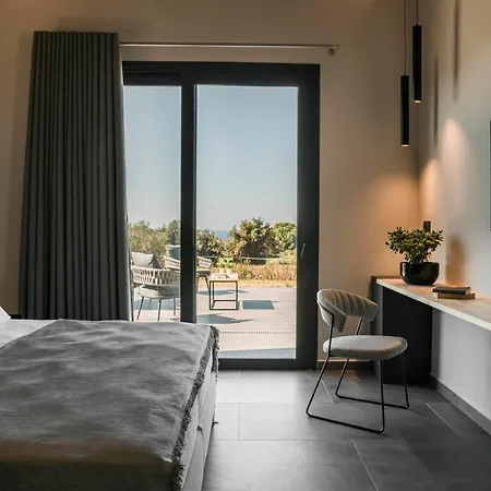 Chrysa By Vintage Travel * Lakíthra